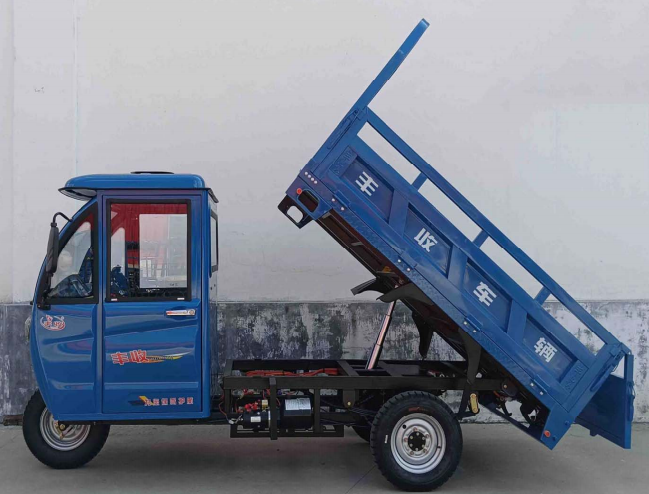 自卸车